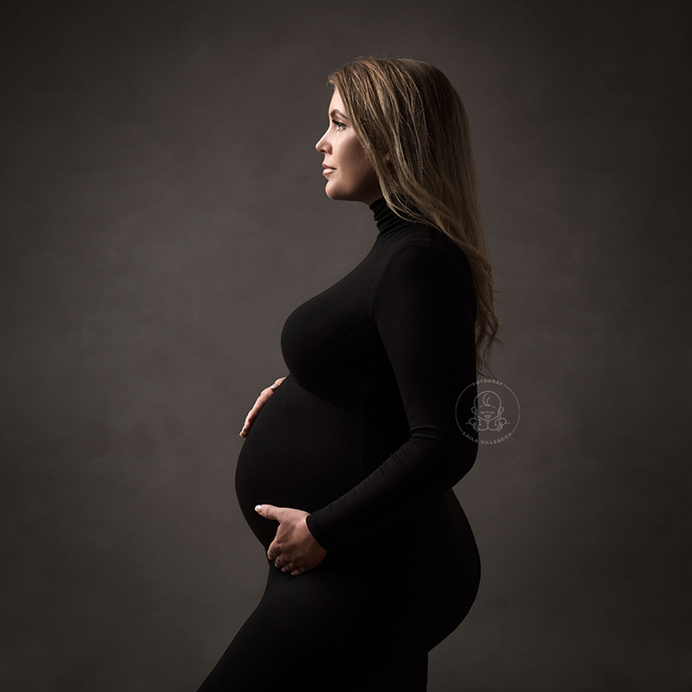 Lånegarderob för gravidfotografering hos Fotograf Laila Villebeck i Linköping